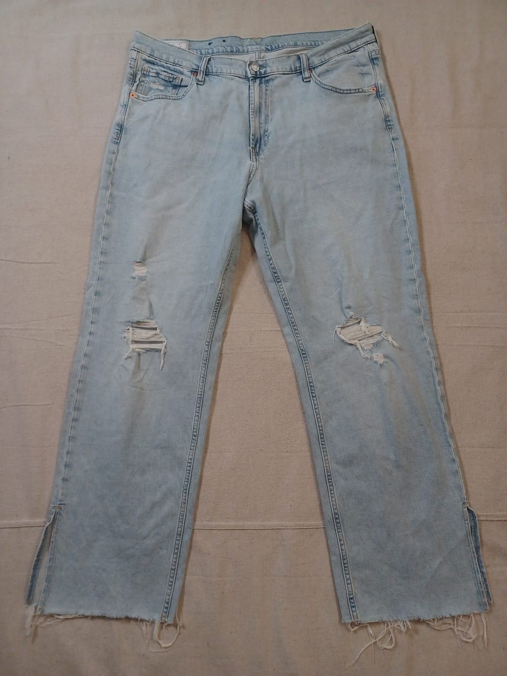 GAP 90's Loose Mid-Rise Distressed Jeans Women's Size 14R (Waist 32)